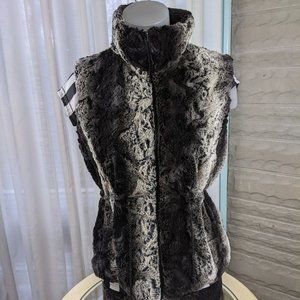 Dressbarn Designer Inspired Faux Fur Reversible Vest Small Super Soft